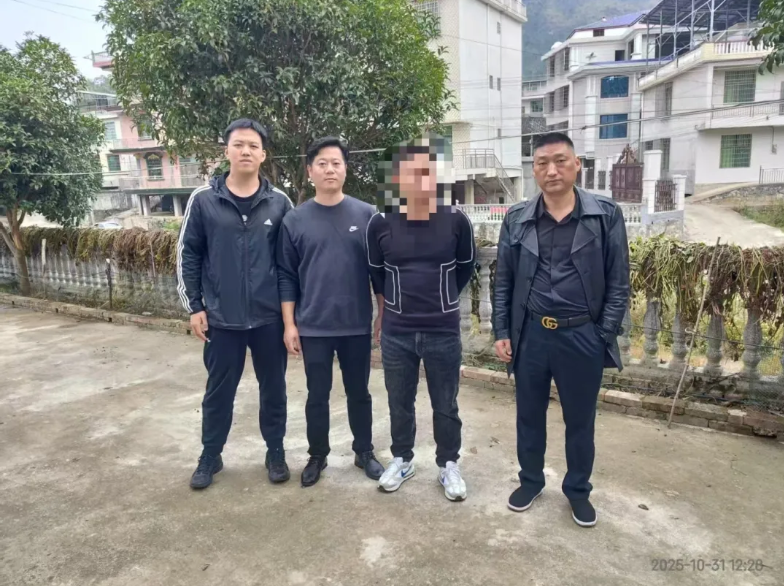 13人被抓！湖南娄底捣毁一跨县市吸贩毒团伙