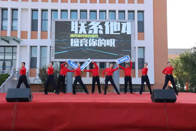 山东公安&ldquo;交通安全暨反诈防诈宣讲&rdquo;文艺小分队走进临沂