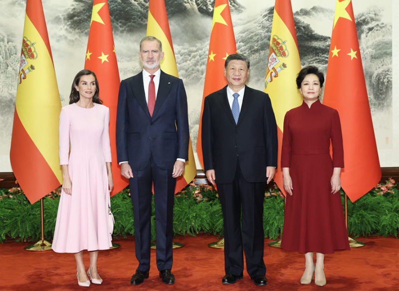 习近平会见西班牙国王费利佩六世