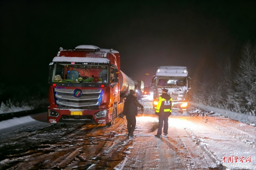 呼伦贝尔积极应对冰雪恶劣天气