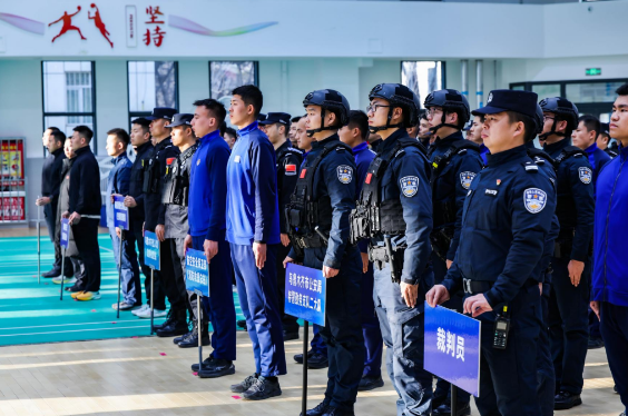 乌鲁木齐：空港联合保障力量开展冬训活动