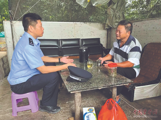 刘叶波：心上记着百姓事 脚步丈量为民情