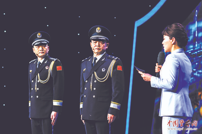 以忠诚刻画年轮 用热血浸润山河