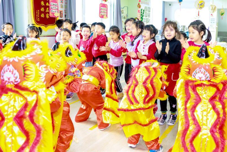 教育部新规助力减轻家长&ldquo;抢跑焦虑&rdquo; 学前儿童学籍接续使用终身不变