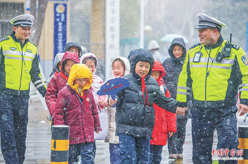 江苏：迅速响应 全力应对恶劣天气