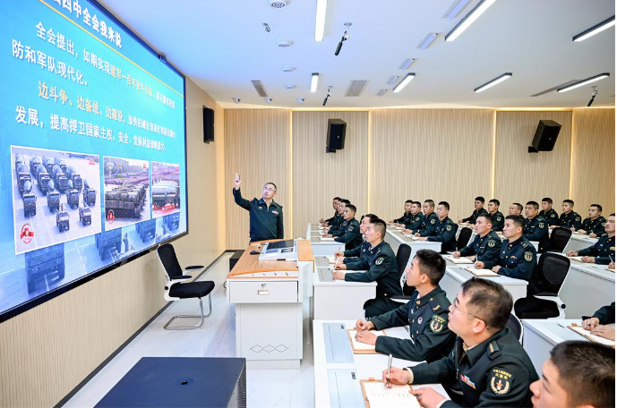 蛰伏深山 铸魂砺剑〡记火箭军某旅发射二营