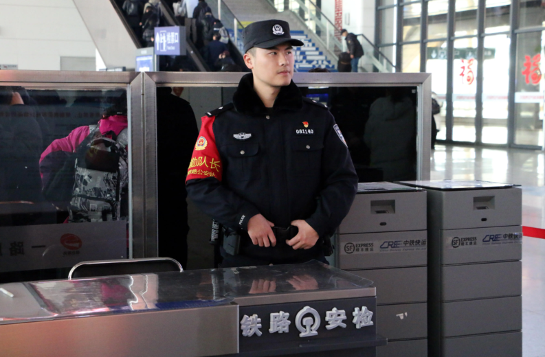 铁路公安积极应对新列车运行图确保安全顺畅