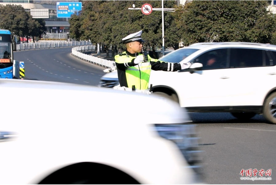 袁春雨：化春风细雨，守护阡陌通途