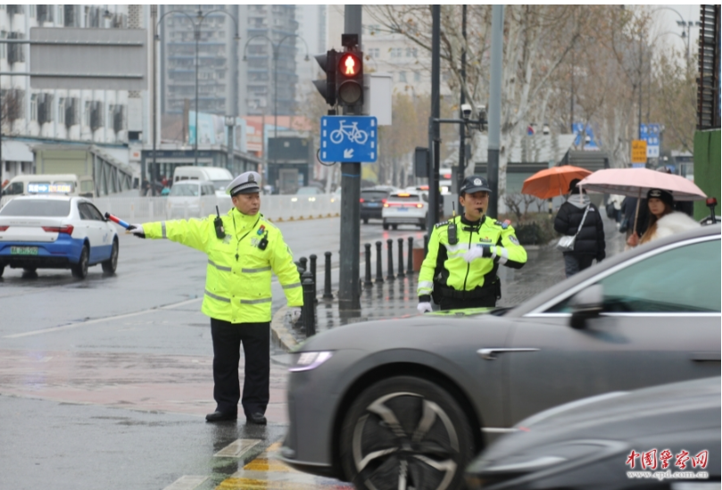 吴冬兵：人潮车流中的&ldquo;平安坐标&rdquo;