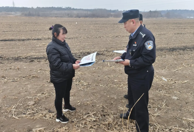 珲春森林公安分局开展&ldquo;护春耕、保平安&rdquo;宣传活动  