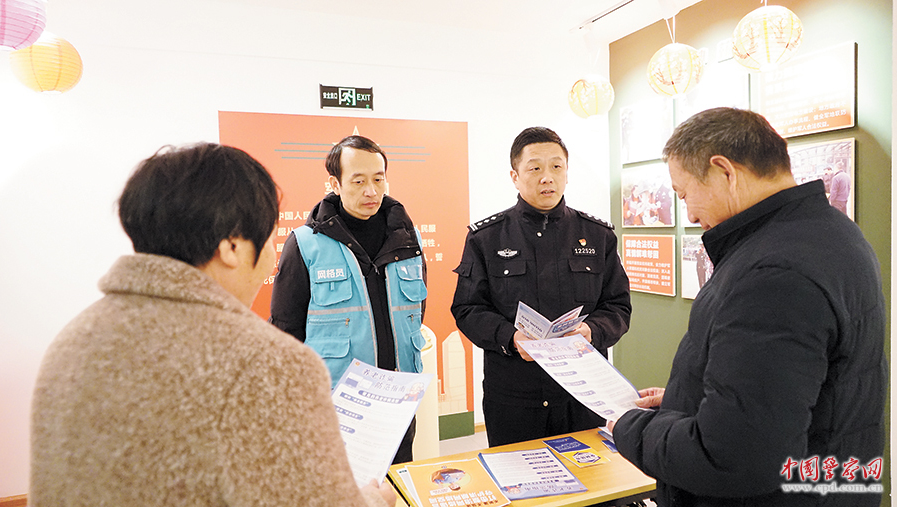 欧阳清和：&ldquo;哄&rdquo;老人吃饭的社区民警