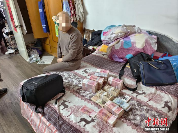 上海警方侦破非法汇兑案 400余名老人成犯罪&ldquo;工具人&rdquo;