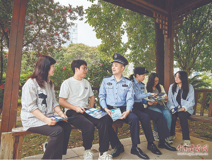 黄晨龙：在反诈一线百炼成钢