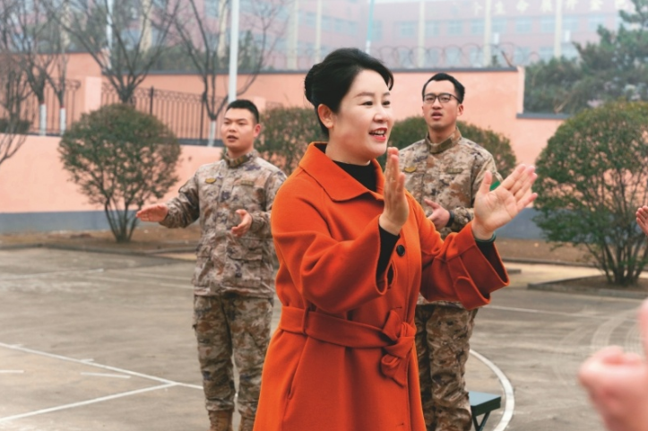 高红：一路拥军一路歌