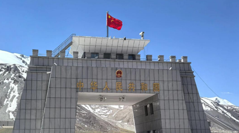 4位移民管理领域代表与中外记者交流&mdash;&mdash;  维护国门边境安全稳定 服务高水平开放高质量发展